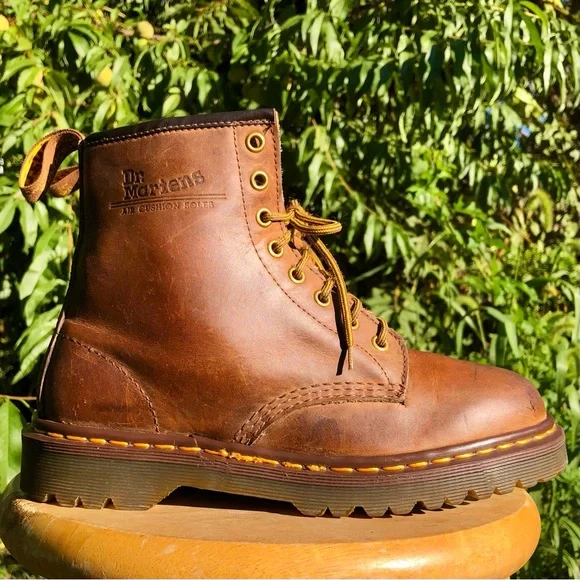 Vintage Dr. Martens Boots Mens Size 10 Brown Leather Made England AW004 90s Vintage 90s Dr Martens Brown Boots Made in England Doc  main image 2